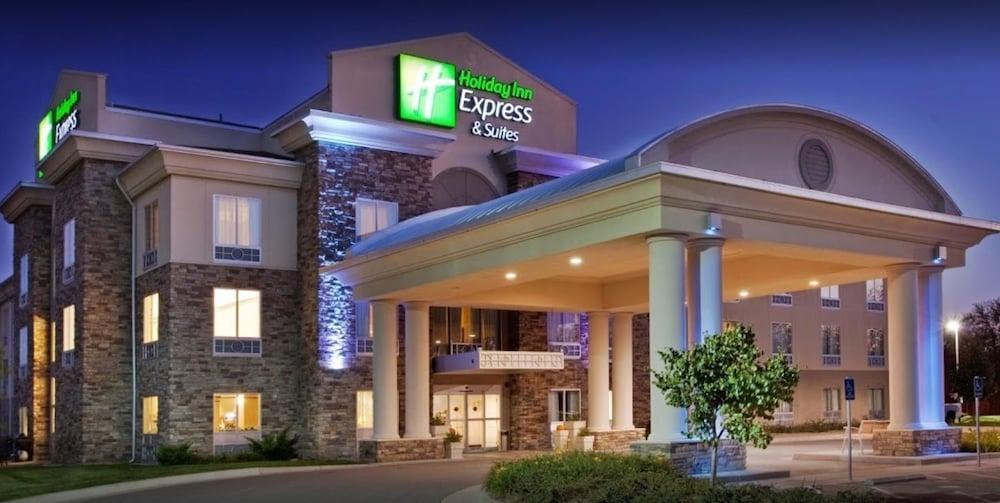 Holiday Inn Express & Suites East Wichita I-35 Andover By Ihg Dış mekan fotoğraf